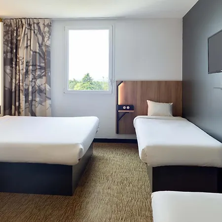 Paris Hotel 3*