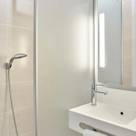 Otel Paris 3*