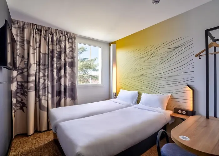 Paris 酒店 克雷泰伊