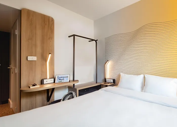 Paris 3*